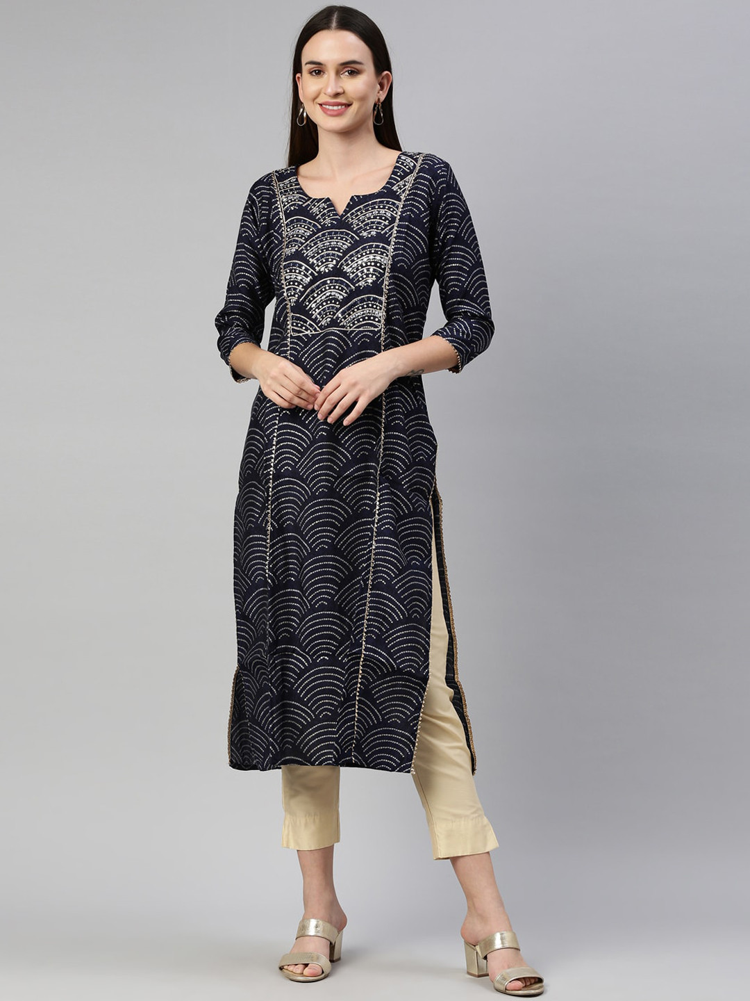

Neerus Women Navy Blue & White Bandhani Printed Kurta