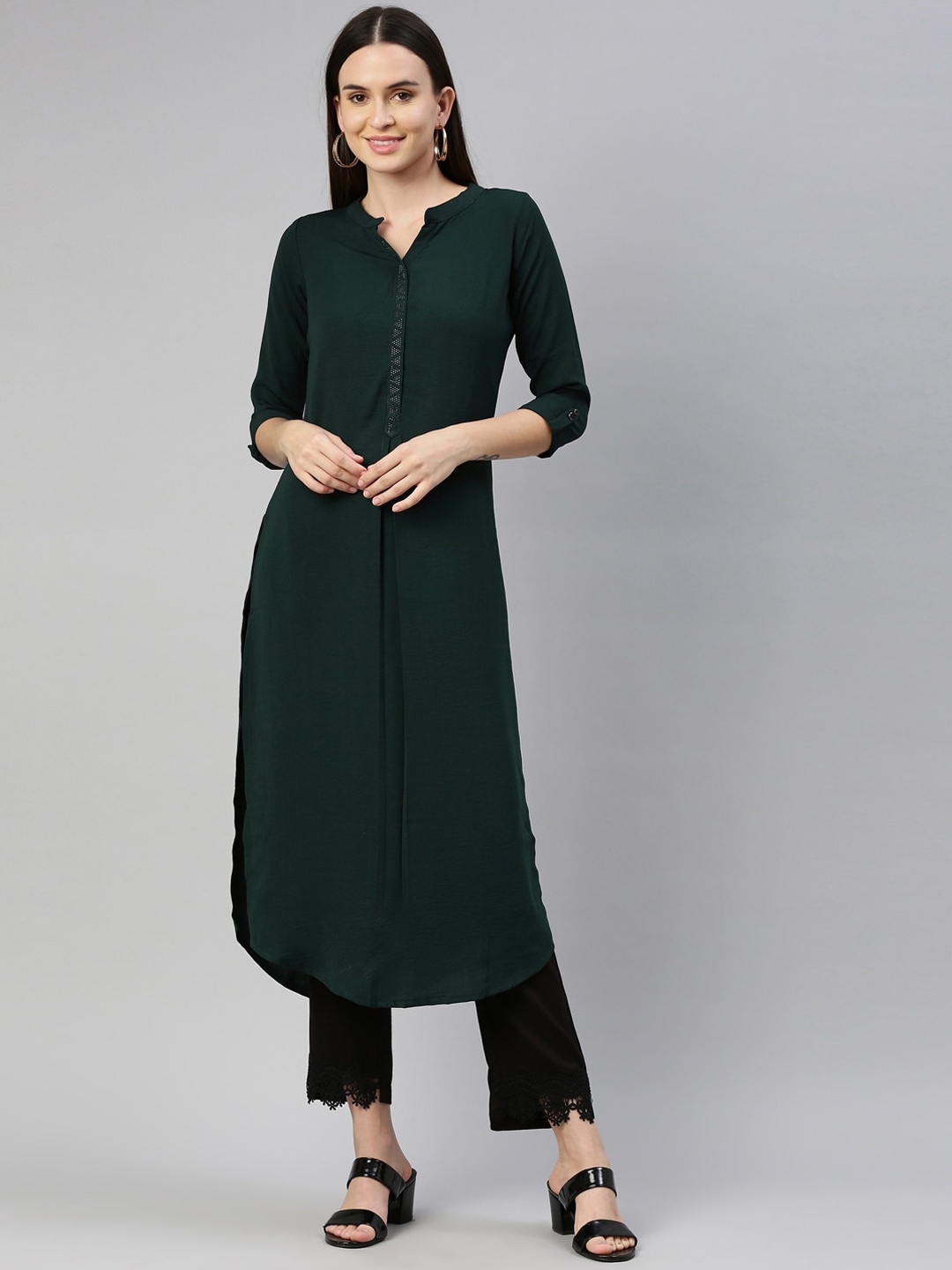 

Neerus Women Green Solid Pathani Kurta