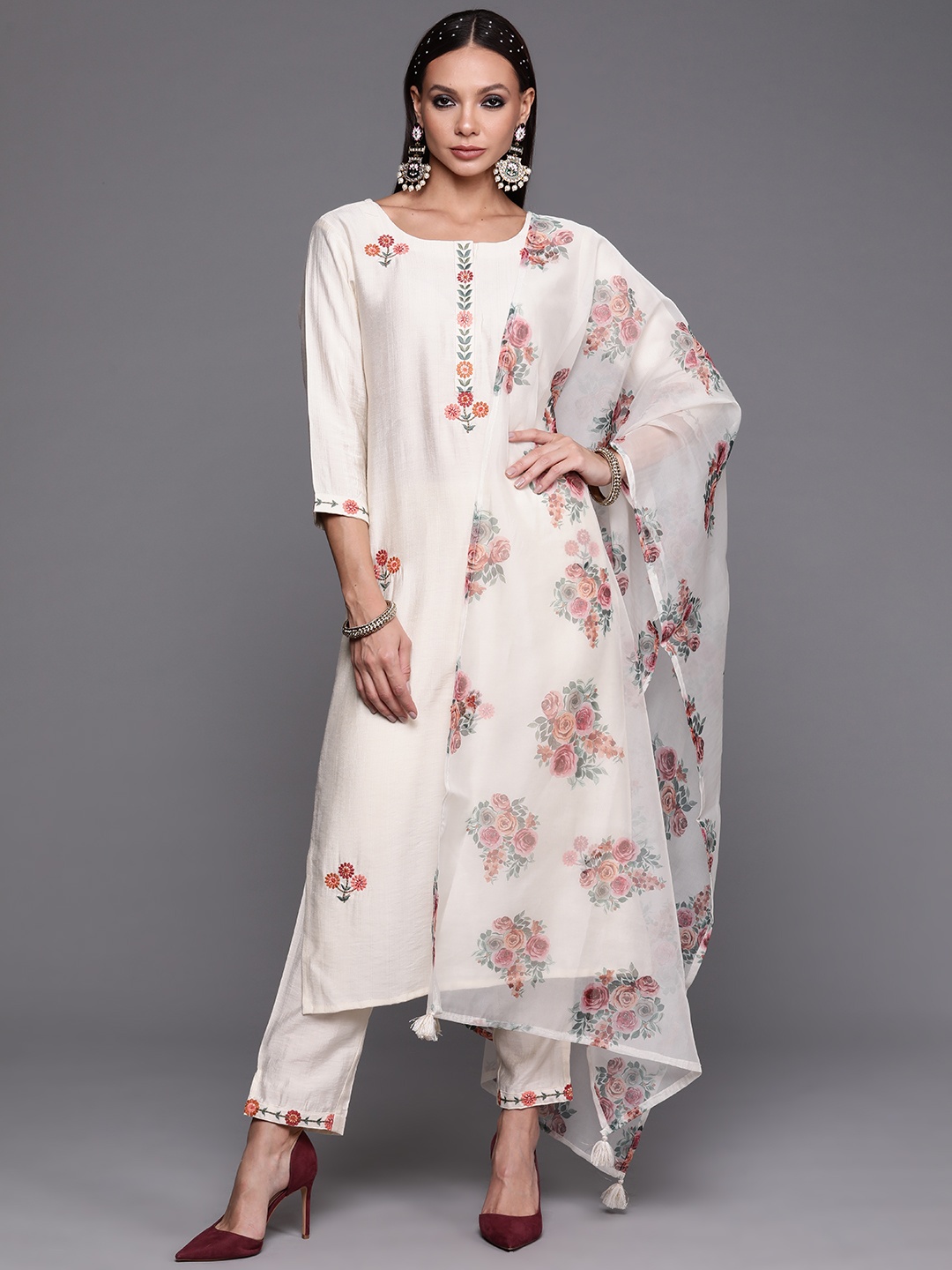 

Indo Era Women Off White Floral Embroidered Kurta with Trousers & With Dupatta
