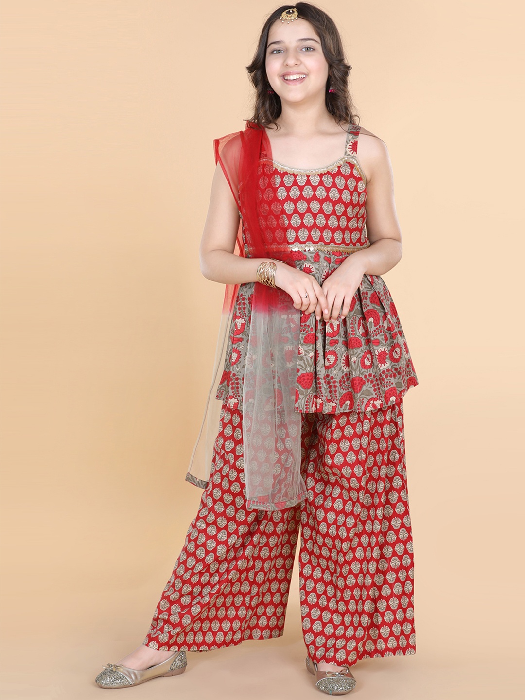 

ADIVA Girls Red Ethnic Motifs Printed Gotta Patti Pure Cotton Kurti with Palazzos & With Dupatta