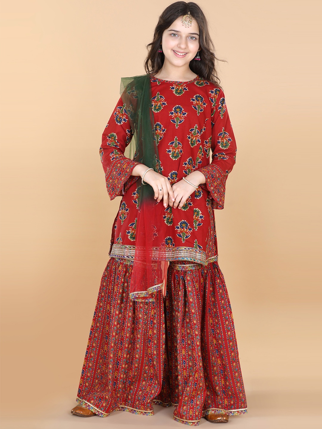 

ADIVA Girls Navy Blue & Red Floral Printed Pure Cotton Kurta with Sharara & With Dupatta