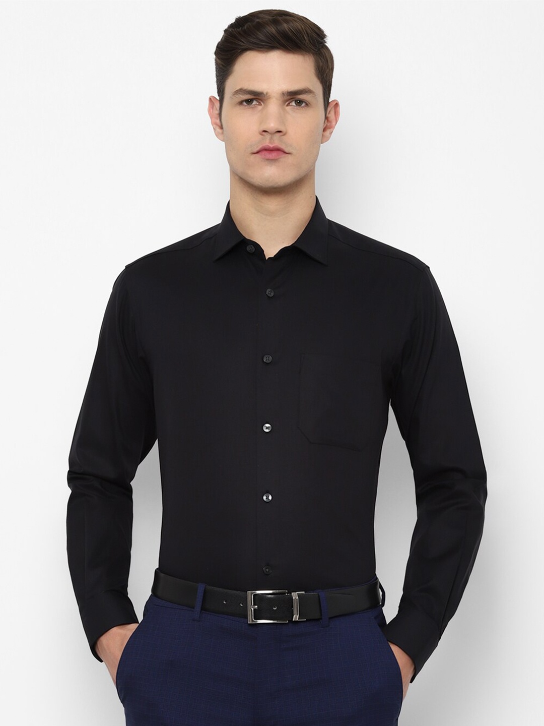 

Louis Philippe Men Black Slim Fit Cotton Formal Shirt