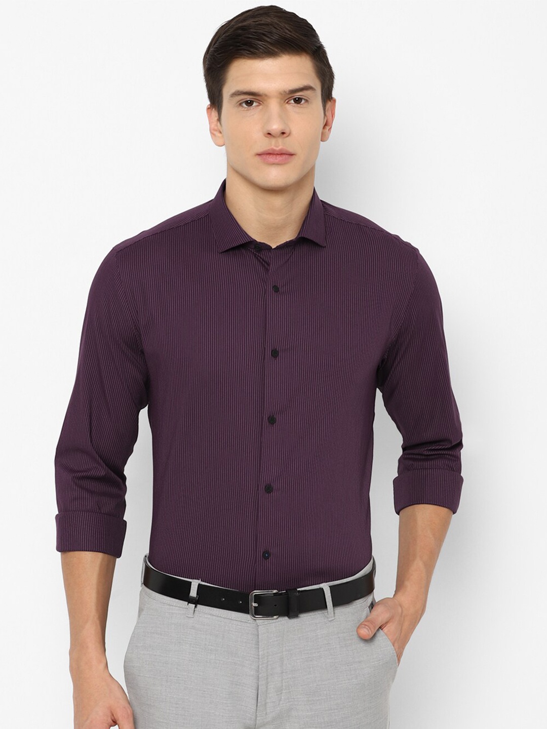 

Louis Philippe Sport Men Purple Slim Fit Striped Casual Shirt