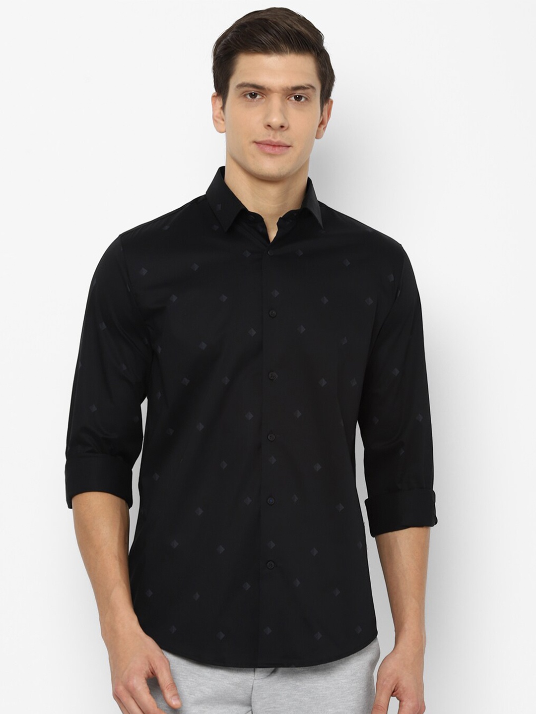 

Louis Philippe Sport Men Black Slim Fit Printed Casual Shirt