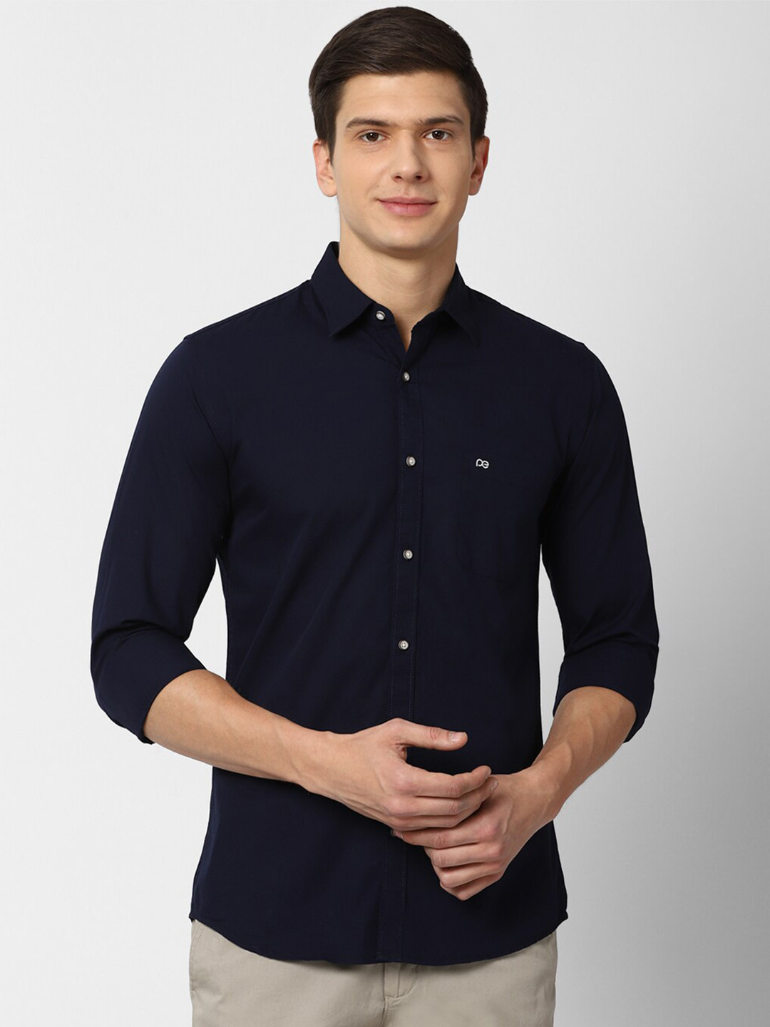 

Peter England Casuals Men Navy Blue Slim Fit Cotton Casual Shirt