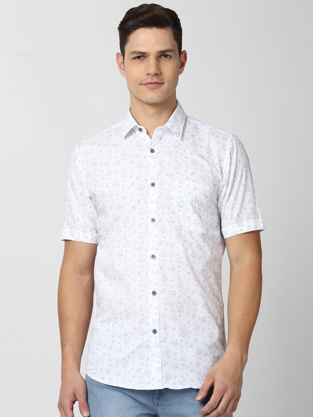 

Peter England Casuals Men White Slim Fit Micro Ditsy Printed Cotton Casual Shirt