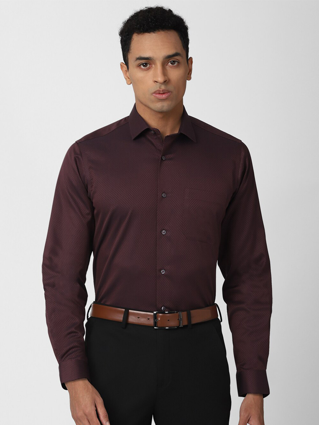

Van Heusen Men Maroon Regular Fit Cotton Formal Shirt