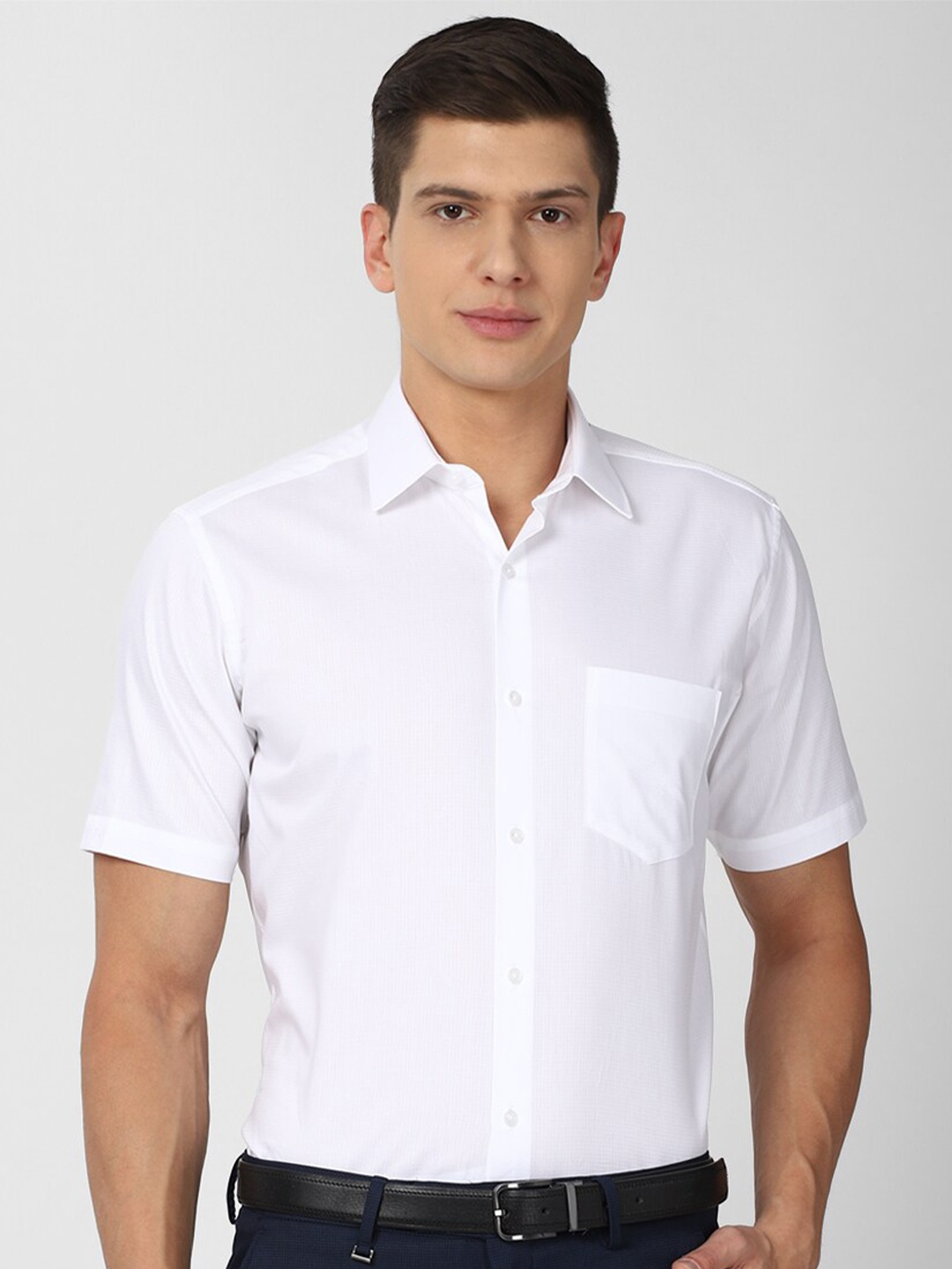 

Van Heusen Men White Solid Cotton Casual Shirt