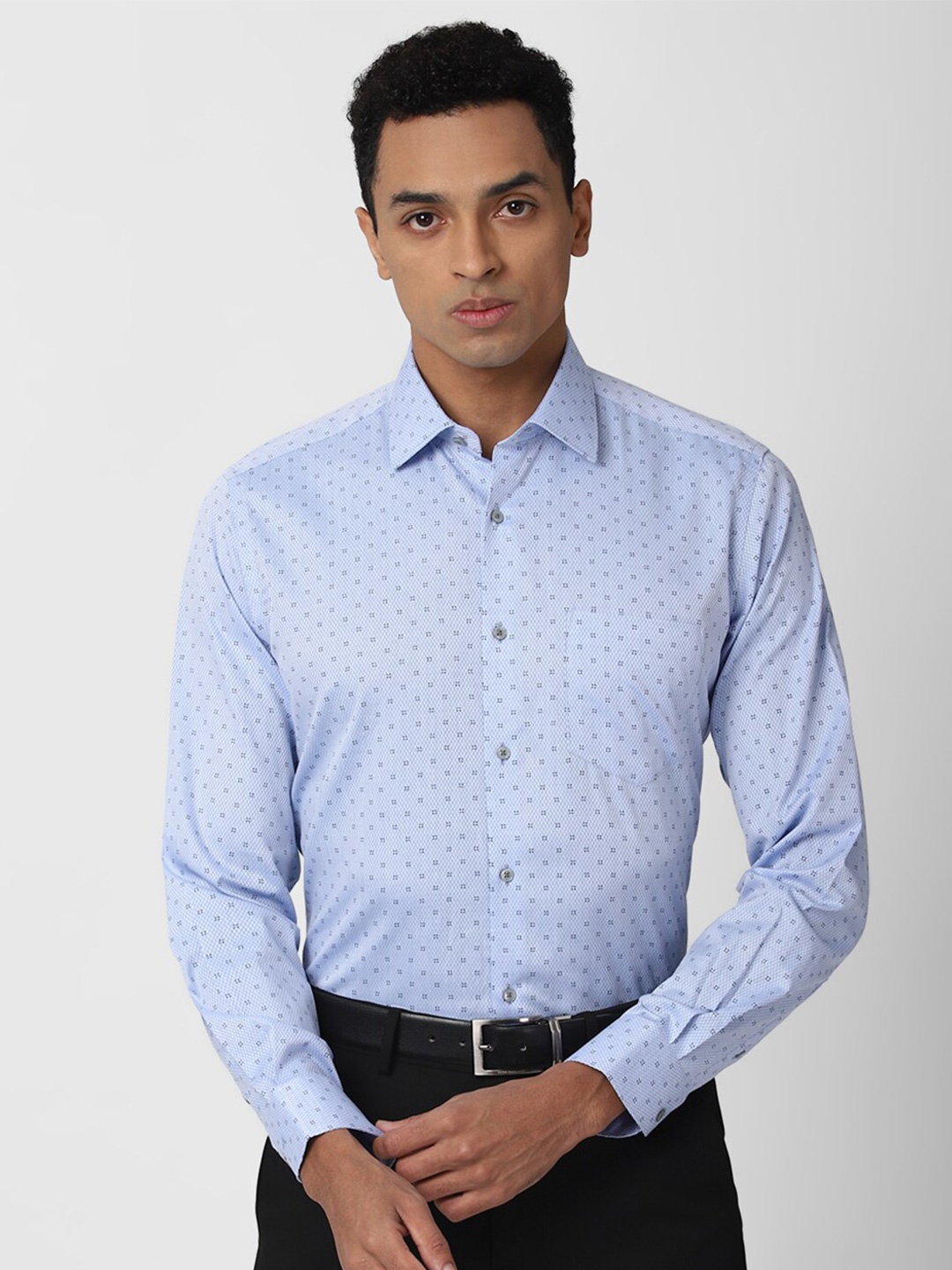 

Van Heusen Men Blue Printed Cotton Formal Shirt