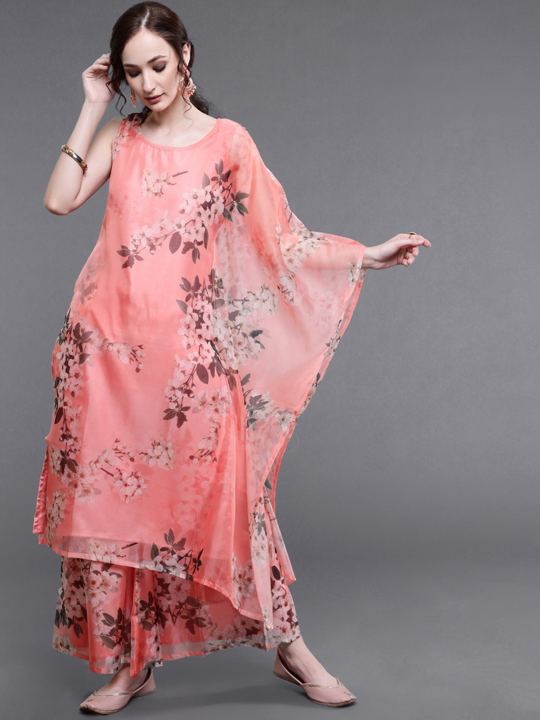 

saubhagya Peach-Coloured & Grey Floral Printed Kurta With Sleeve Cape & Trousers