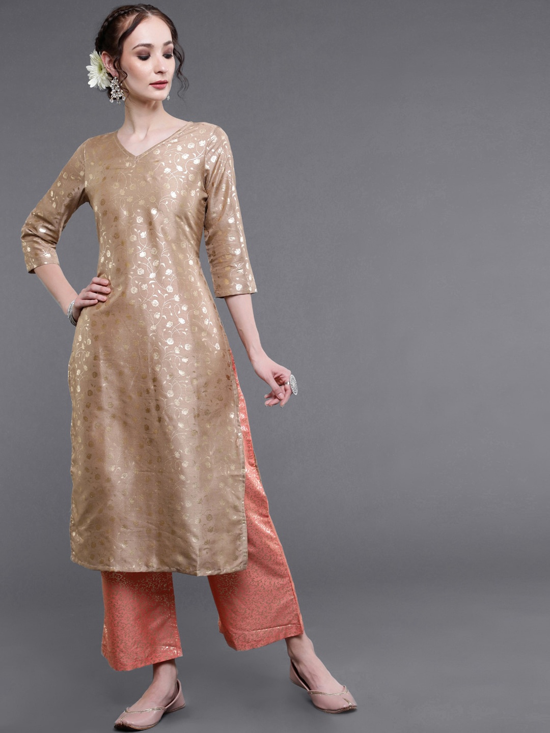

saubhagya Women Beige Floral Printed Kurta with Palazzos