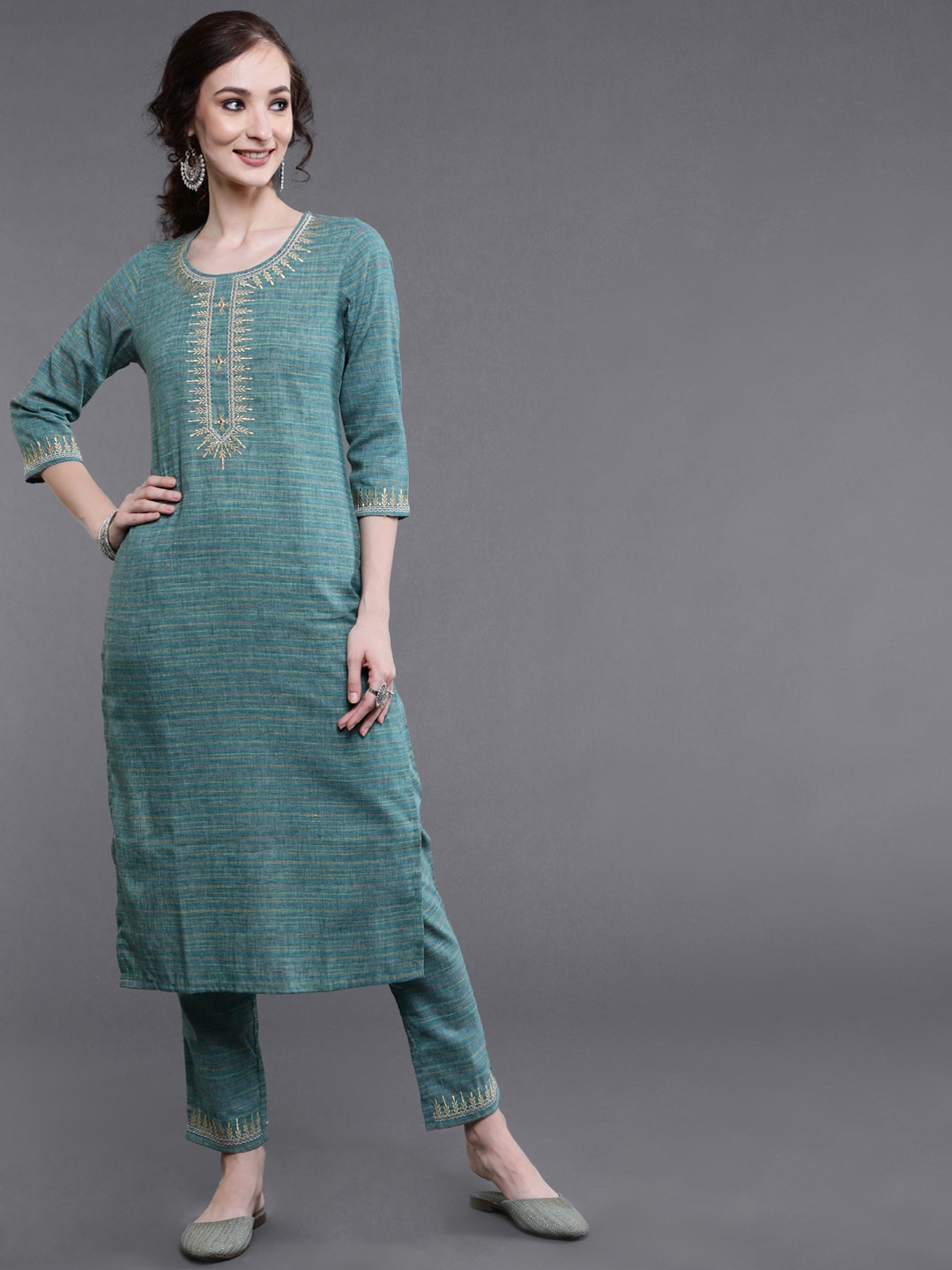 

saubhagya Women Green Floral Embroidered Pure Cotton Kurta with Trousers