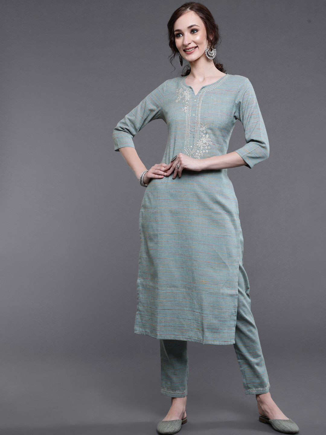 

saubhagya Women Blue Ethnic Motifs Embroidered Pure Cotton Kurta with Trousers