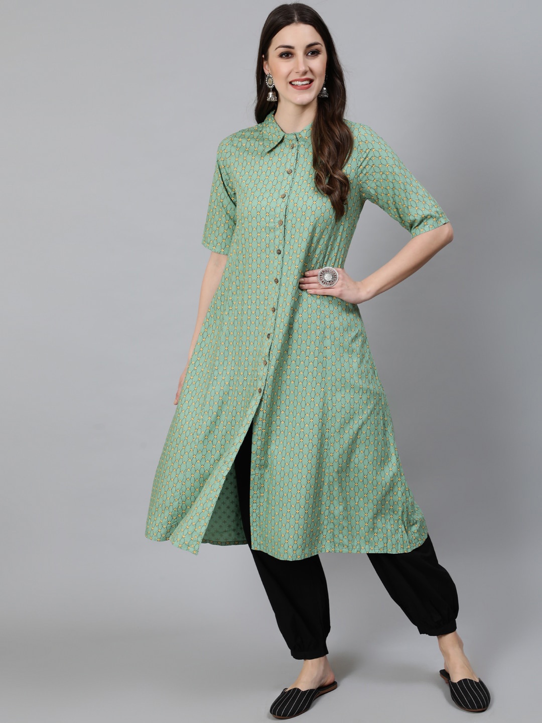 

Awadhi Women Green & Orange Geometric Printed Kurta