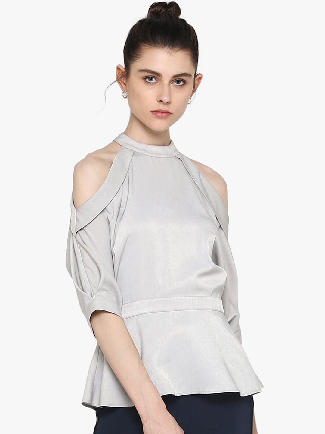 

Kazo Grey Solid Satin A-Line Top