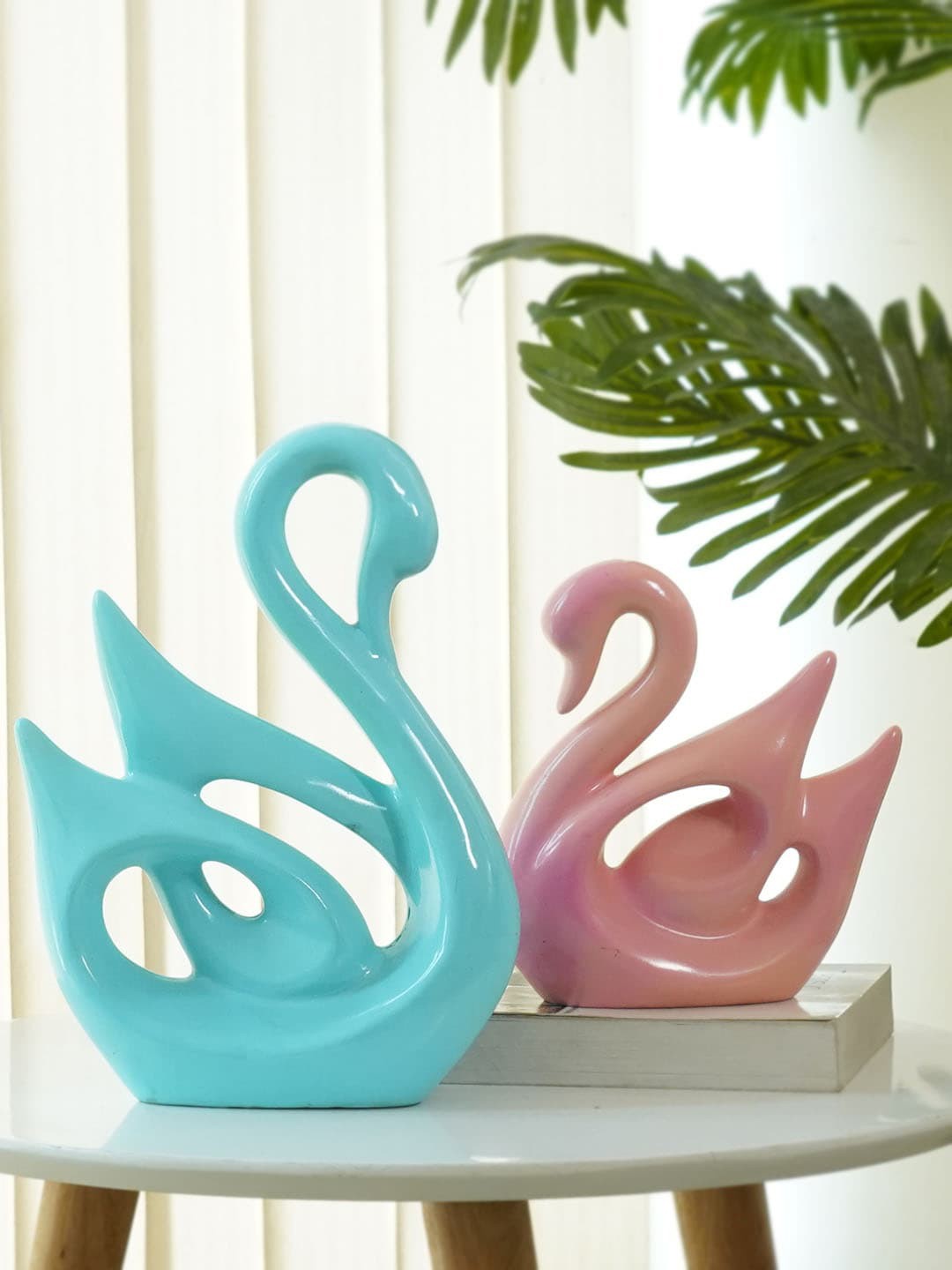 

TIED RIBBONS Set of 2 Handcrafted Duck Swan Couple Statue Showpiece, Multi