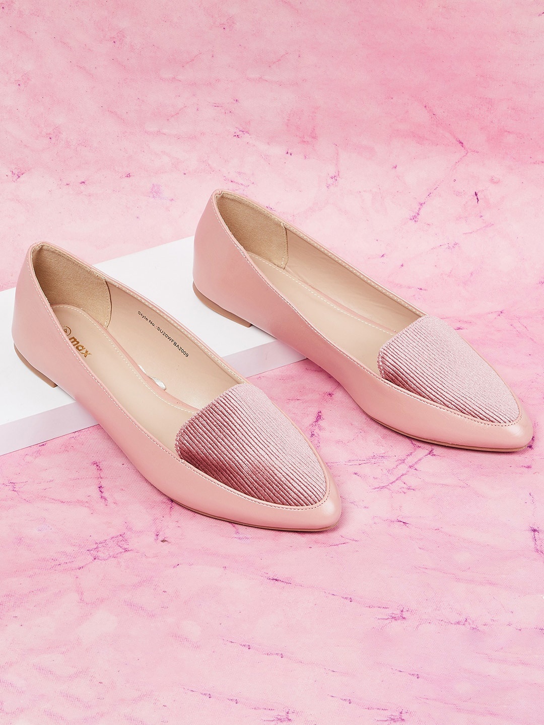 

max Women Pink Textured PU Loafers