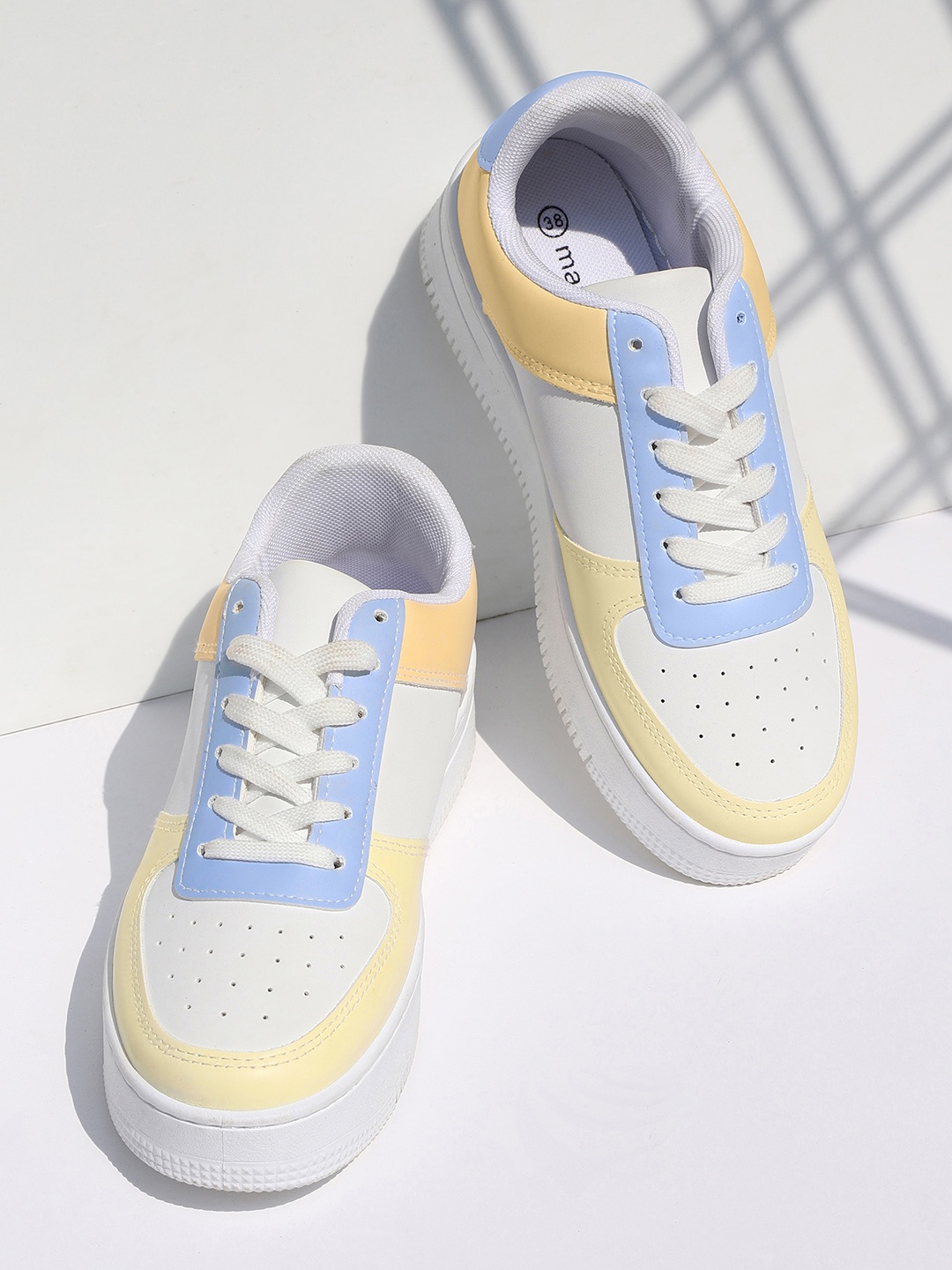 

max Women White Perforated Under Sunlight Colour Changing Lace-Up Sneakers