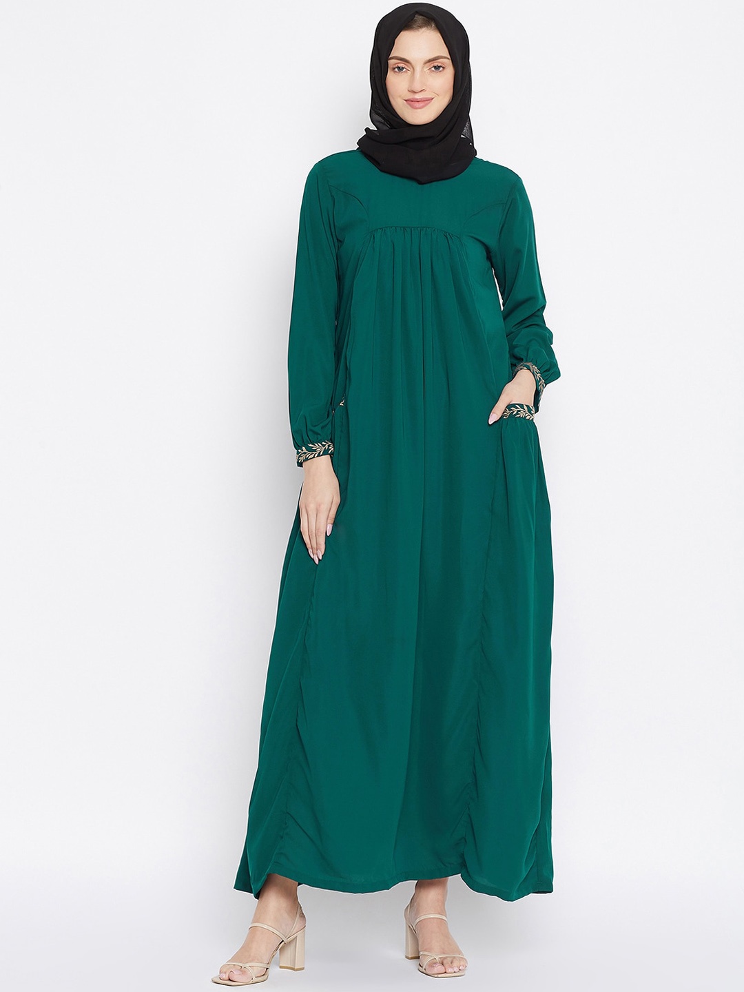 

NABIA Women Green Solid Abaya Burqas