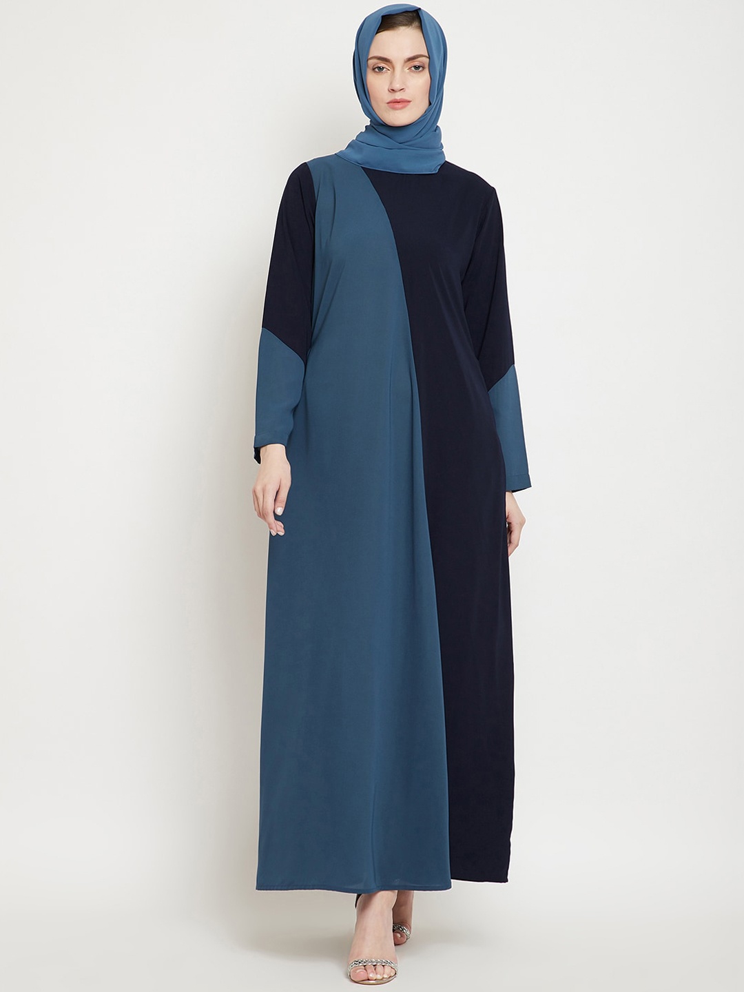 

NABIA Women Grey Solid Abaya Burqas with Georgette Scarf