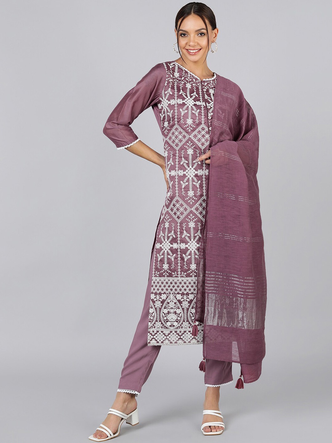 

AHIKA Women Lavender & White Embroidered Kurta with Trousers