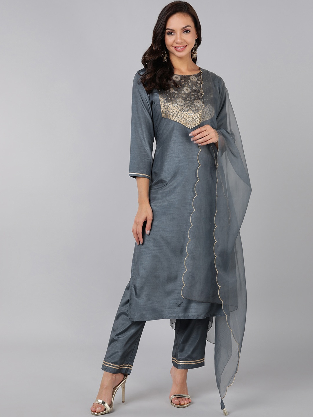 

AHIKA Women Grey Floral Kurta with Trousers & Dupatta