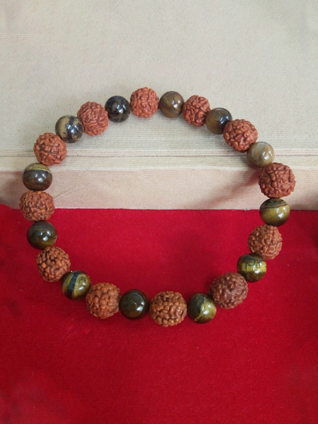 

RICH AND FAMOUS Men Brown Brass Agate Bracelet