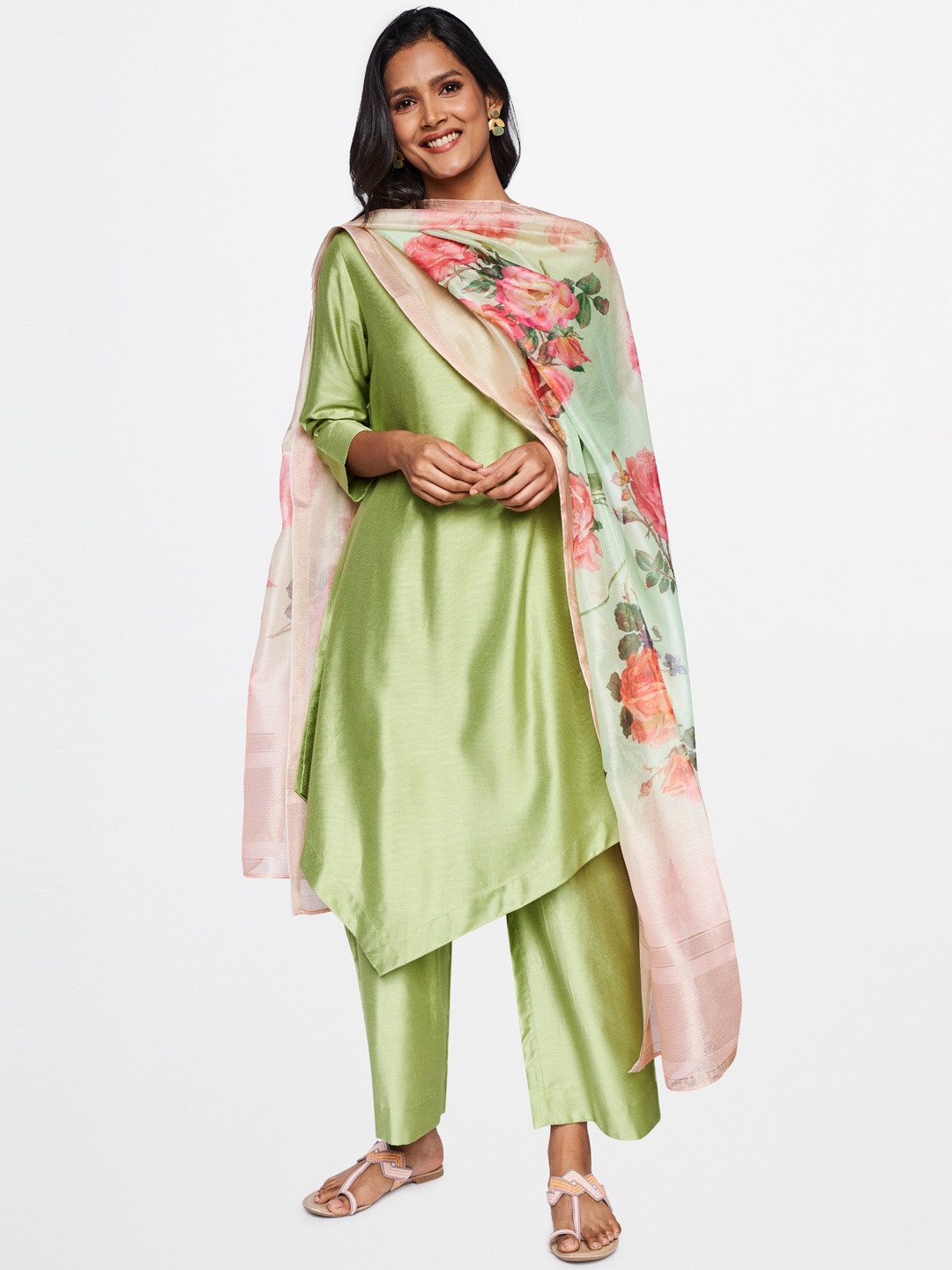 

itse Women Green Kurta with Palazzos & With Dupatta