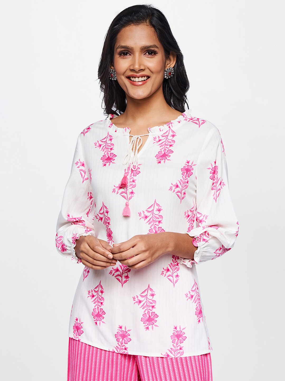 

itse Women Pink Floral Printed Mandarin Collar Top