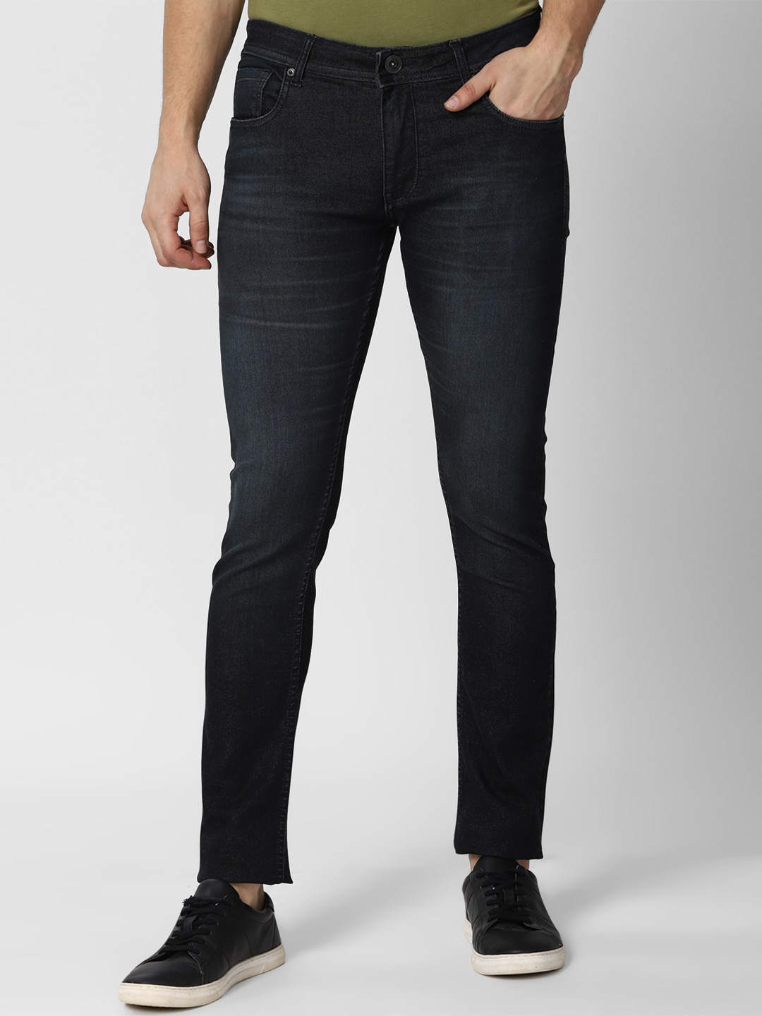 

Peter England Casuals Men Black Slim Fit Light Fade Jeans