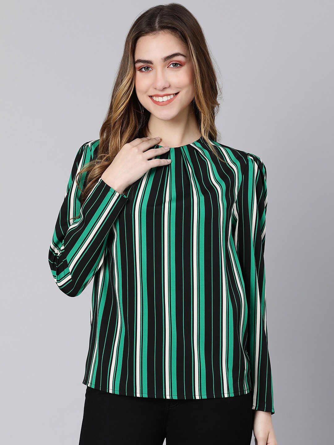 

Oxolloxo Women Black & Green Striped Top