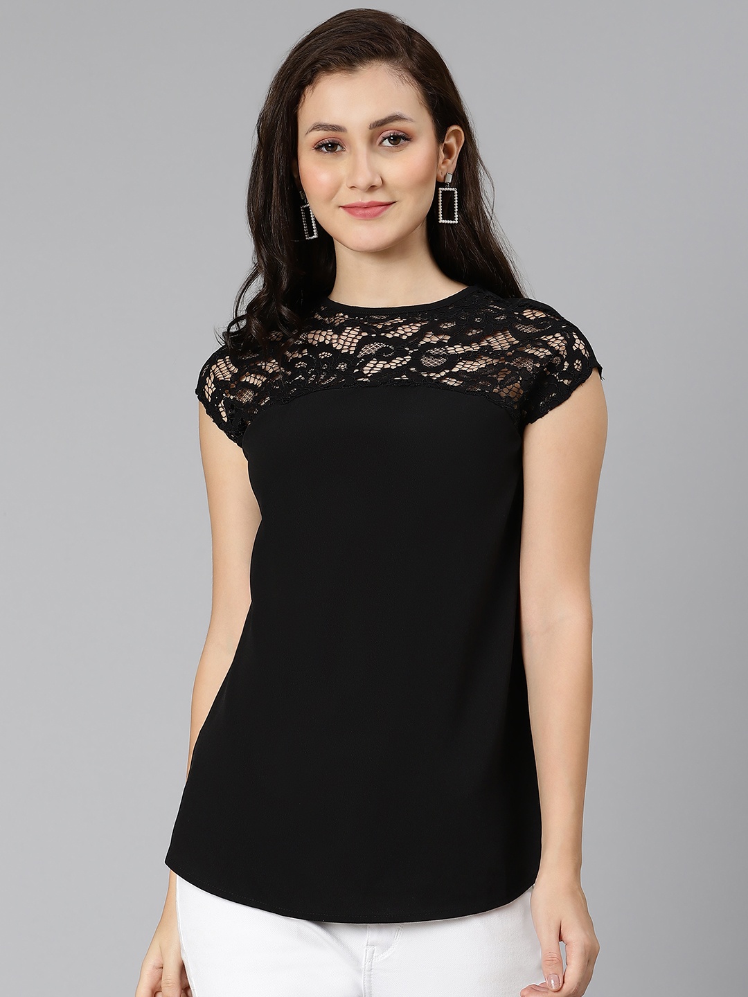 

Oxolloxo Black Extended Sleeves Top