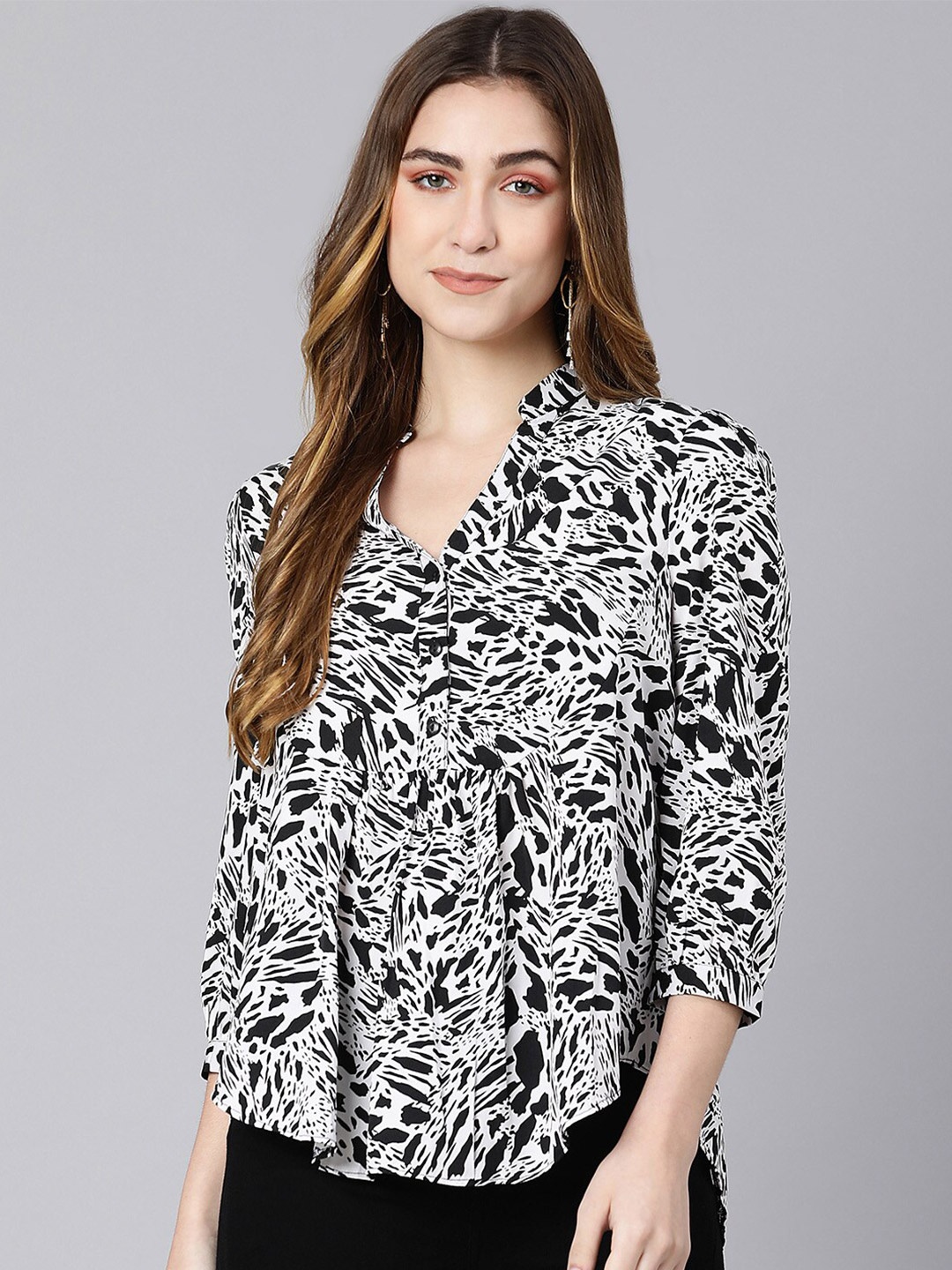 

Oxolloxo Women White Animal Printed Empire Top