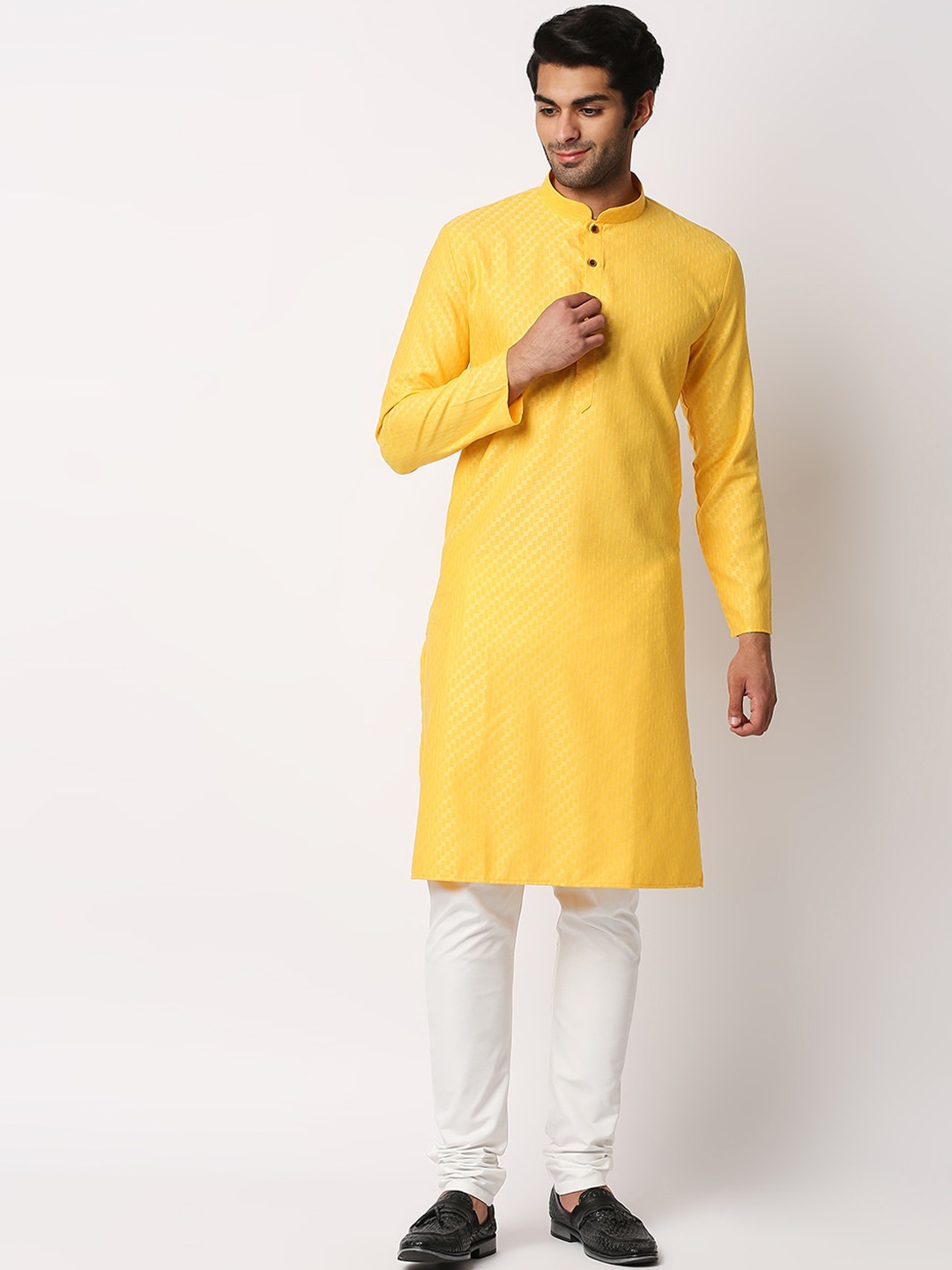 

MEWAR Men Yellow & White Jacquard Straight Kurta with Churidar