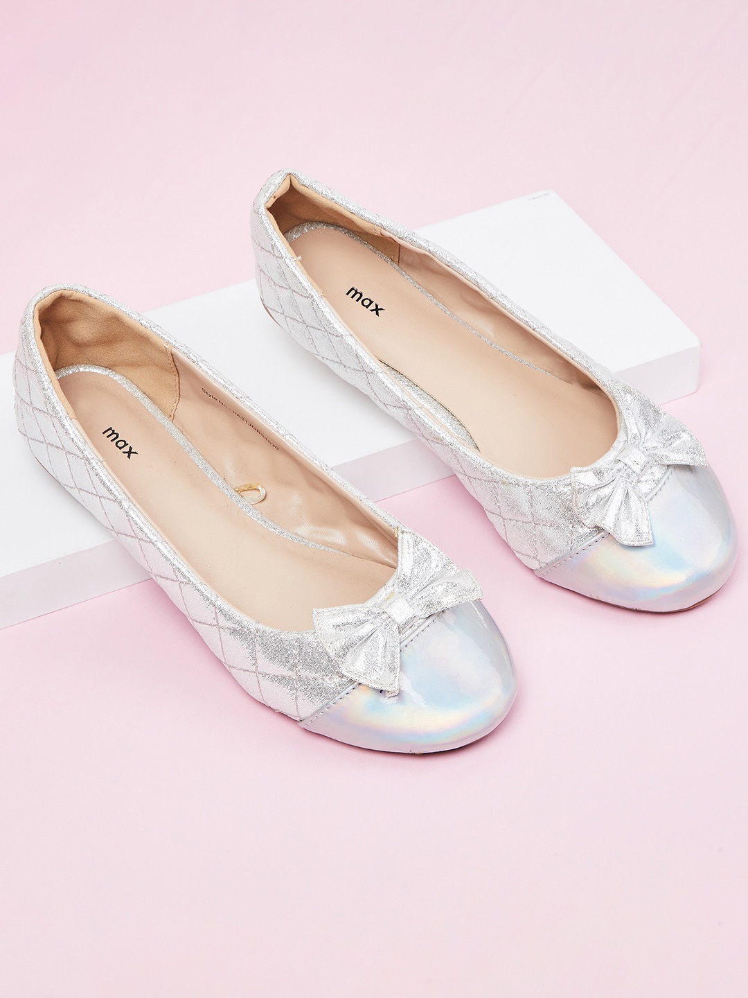 

max Girls Silver-Toned Printed PU Loafers