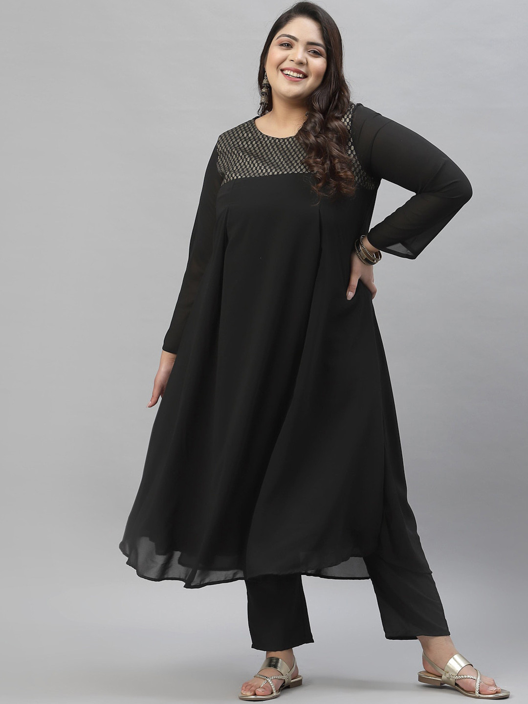 

curveZI by Ziyaa Plus Size Women Black Ethnic Motifs Yoke Design Kurta with Trousers