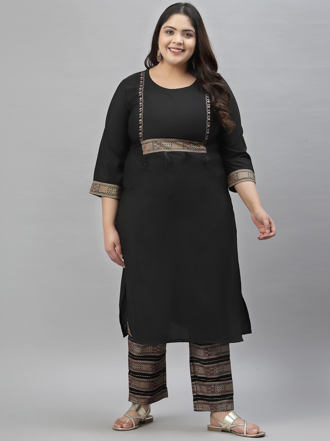 

curveZI by Ziyaa Women Plus Size Black Printed Kurta with Trousers