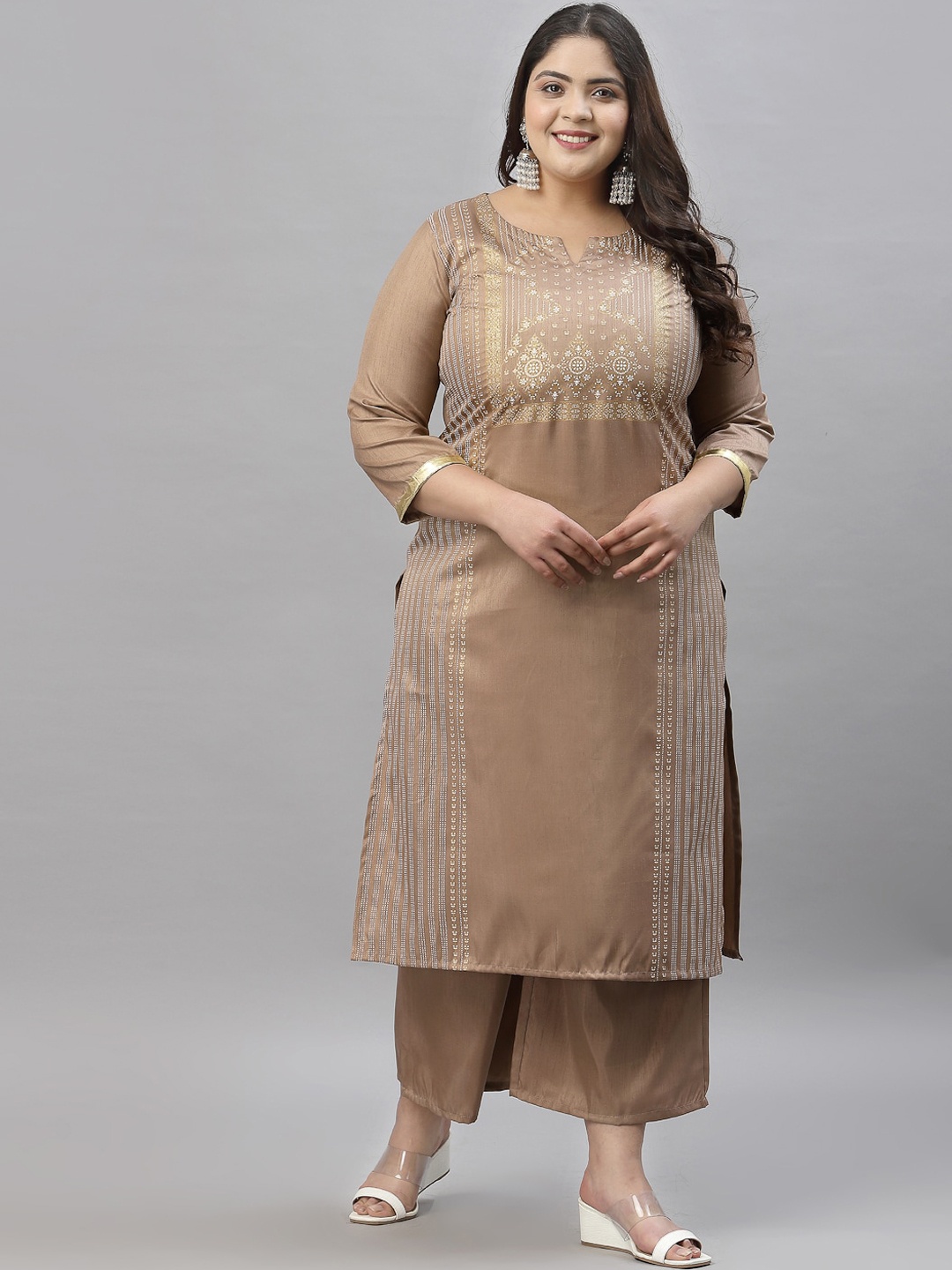 

curveZI by Ziyaa Plus Size Women Brown Floral Printed Kurta with Trousers