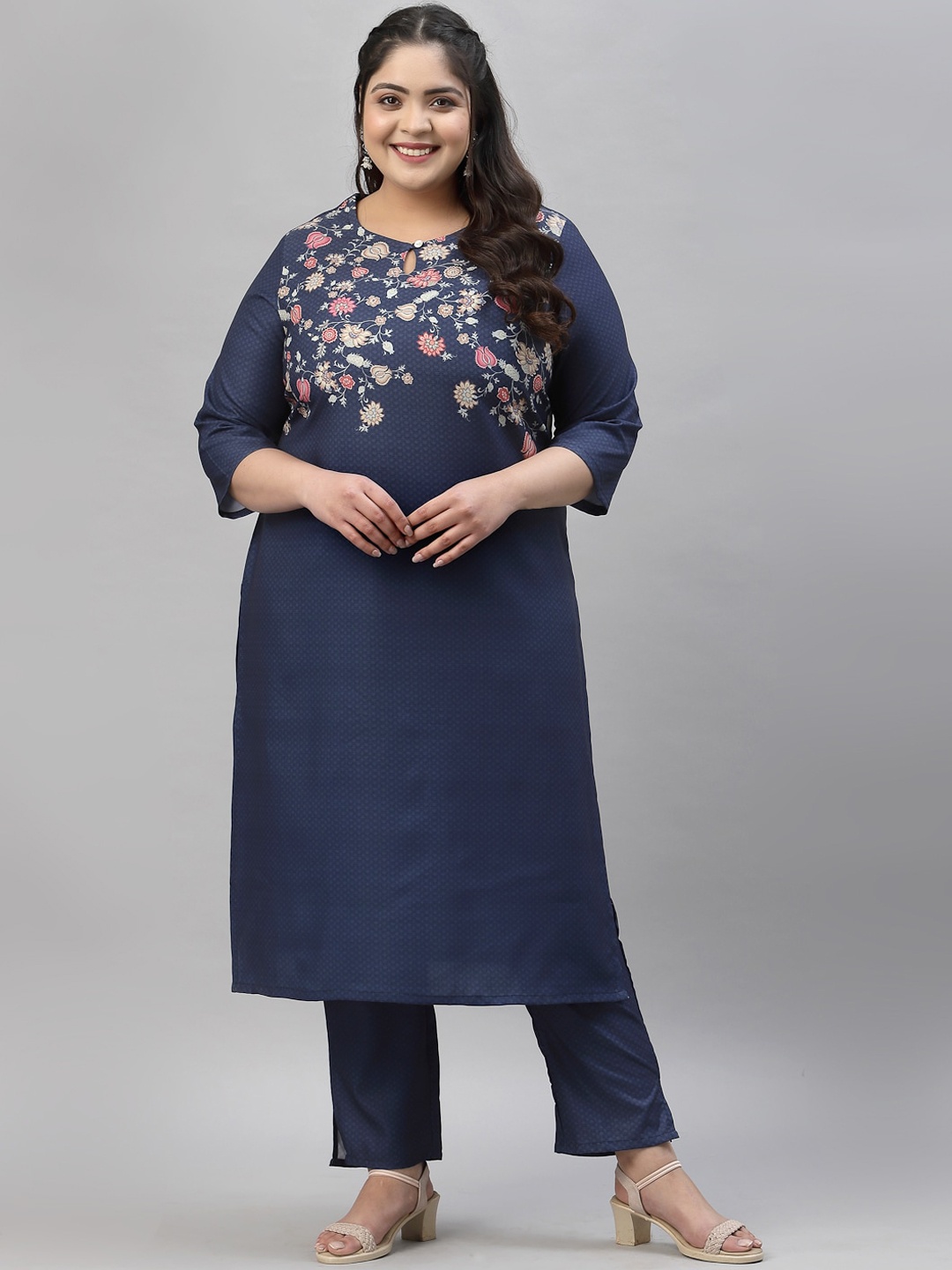 

curveZI by Ziyaa Plus Size Women Navy Blue Floral Printed Kurta with Trousers