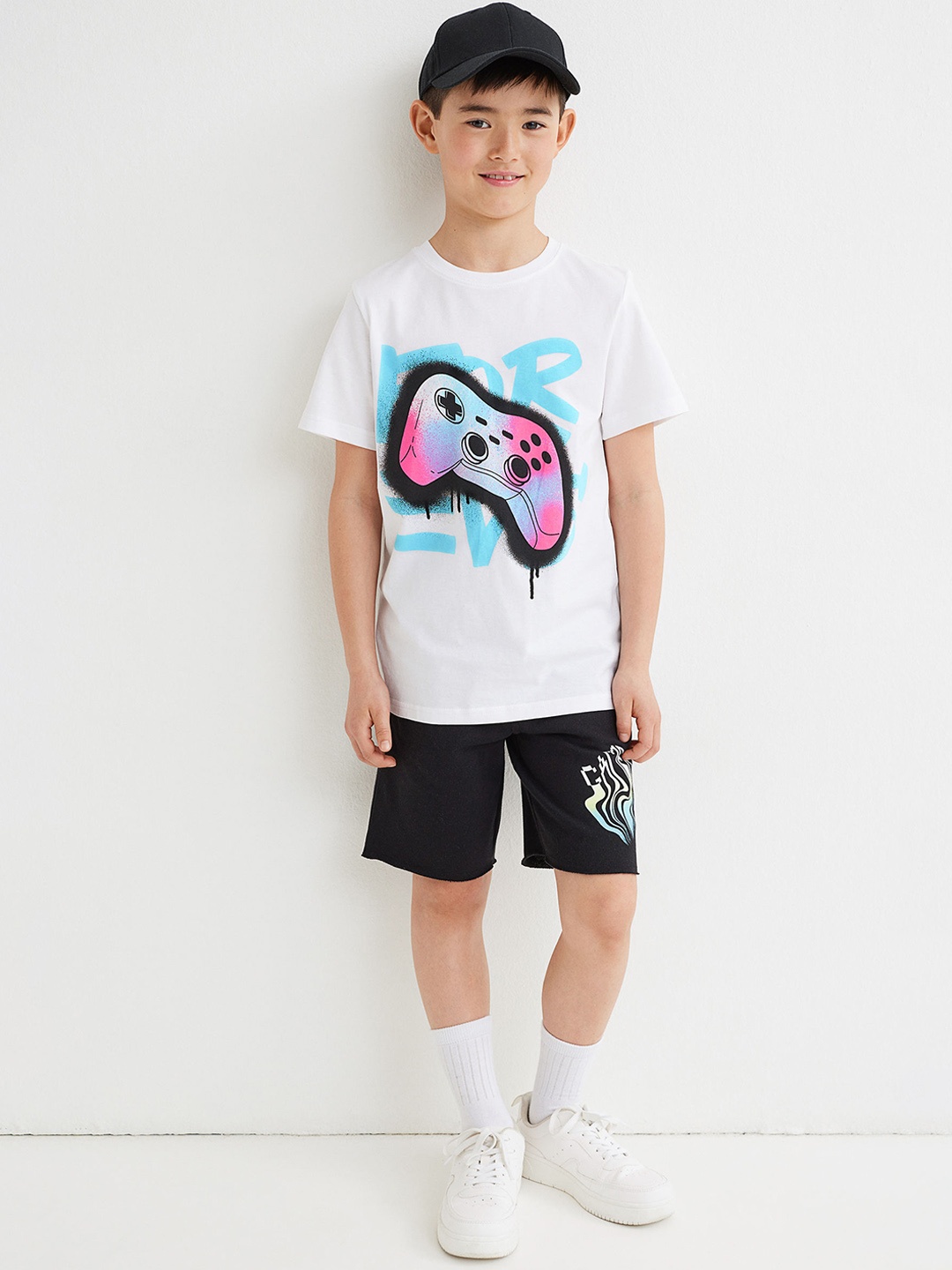 

H&M Boys Black Motif-Detail Sweat Shorts