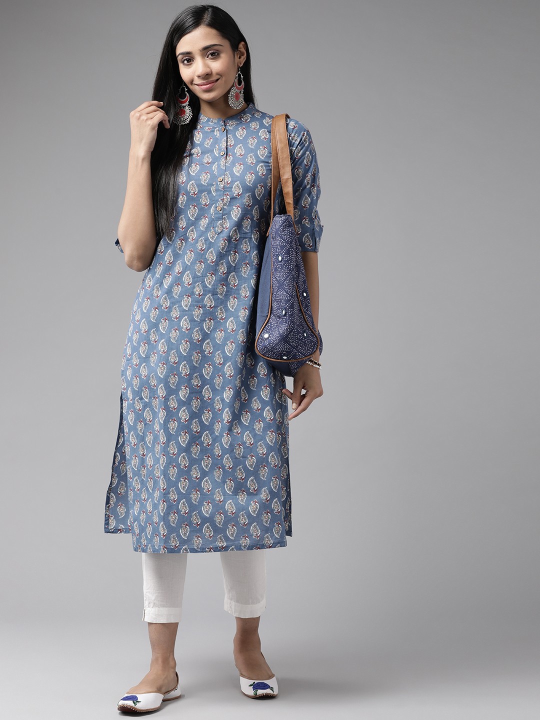 

Cayman Women Blue Ethnic Motifs Printed Kurta
