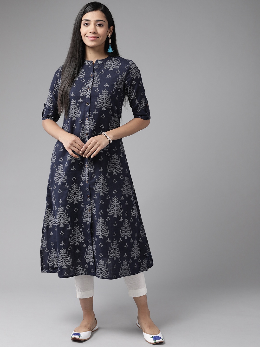 

Cayman Women Navy Blue Ethnic Motifs Printed Kurta