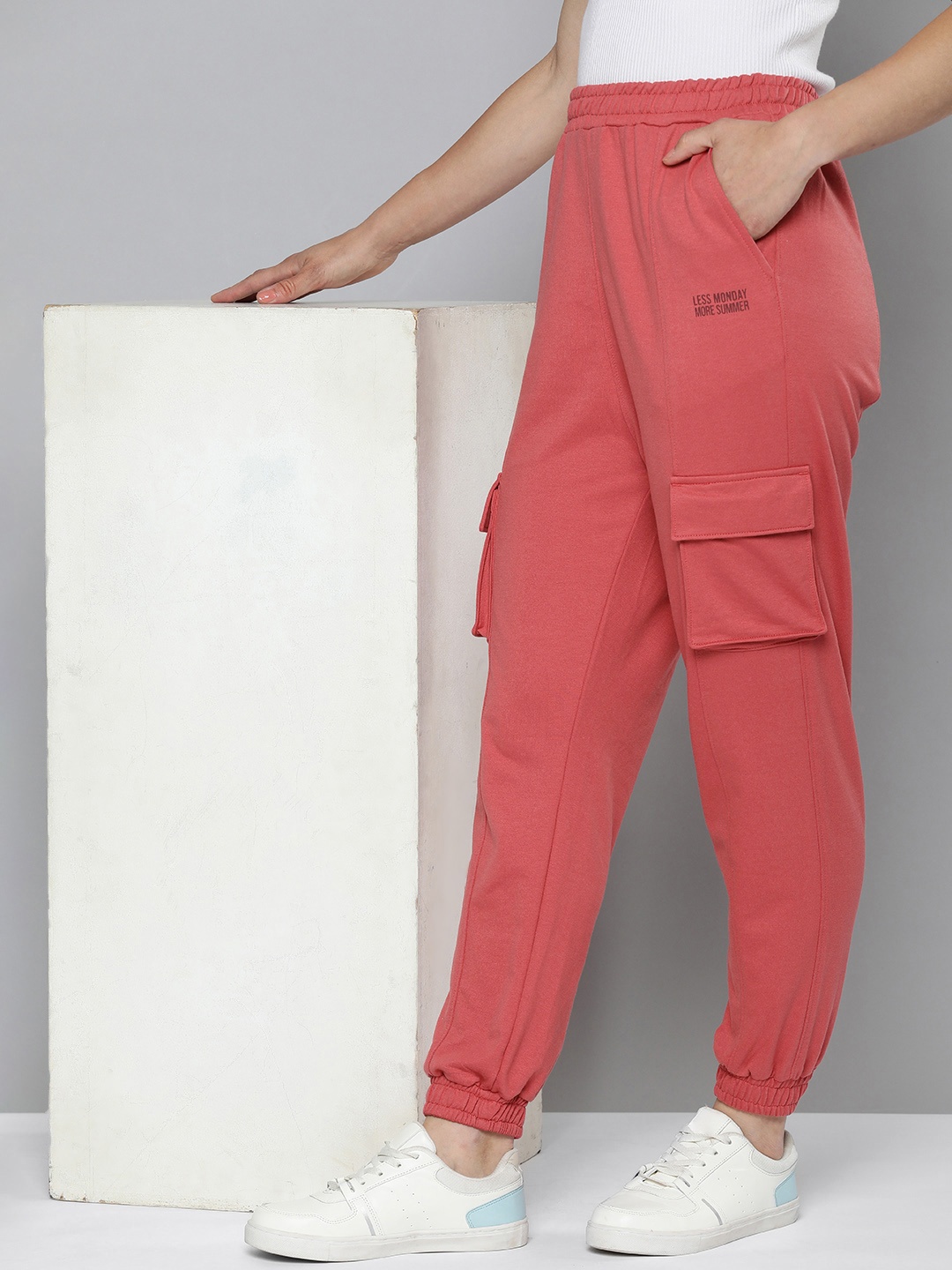 

M&H Easy Women Mid-Rise Joggers With Drawstring Closure, Coral