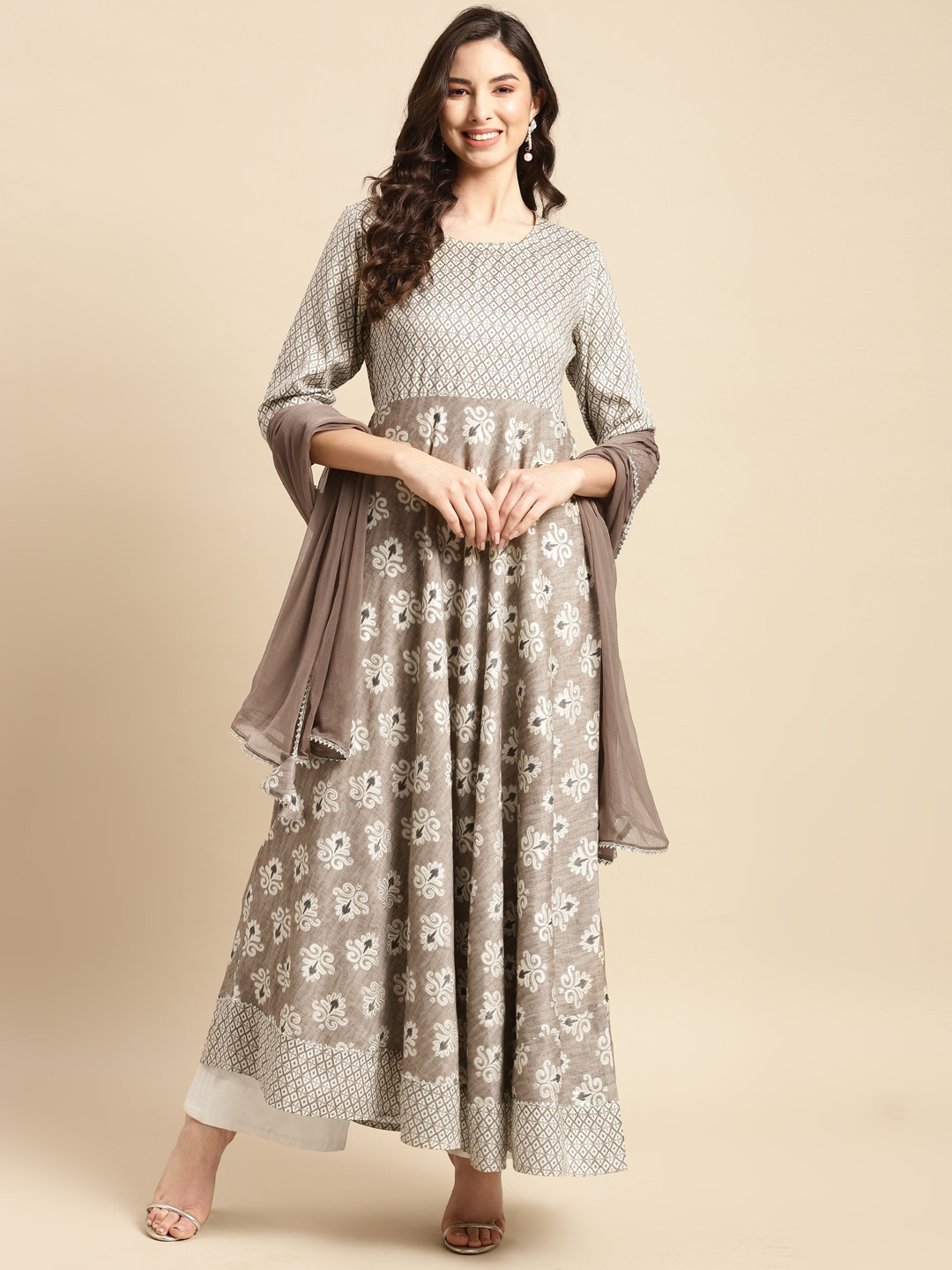 

Prakhya Women Grey Ethnic Motifs Printed Kurta with Dupatta
