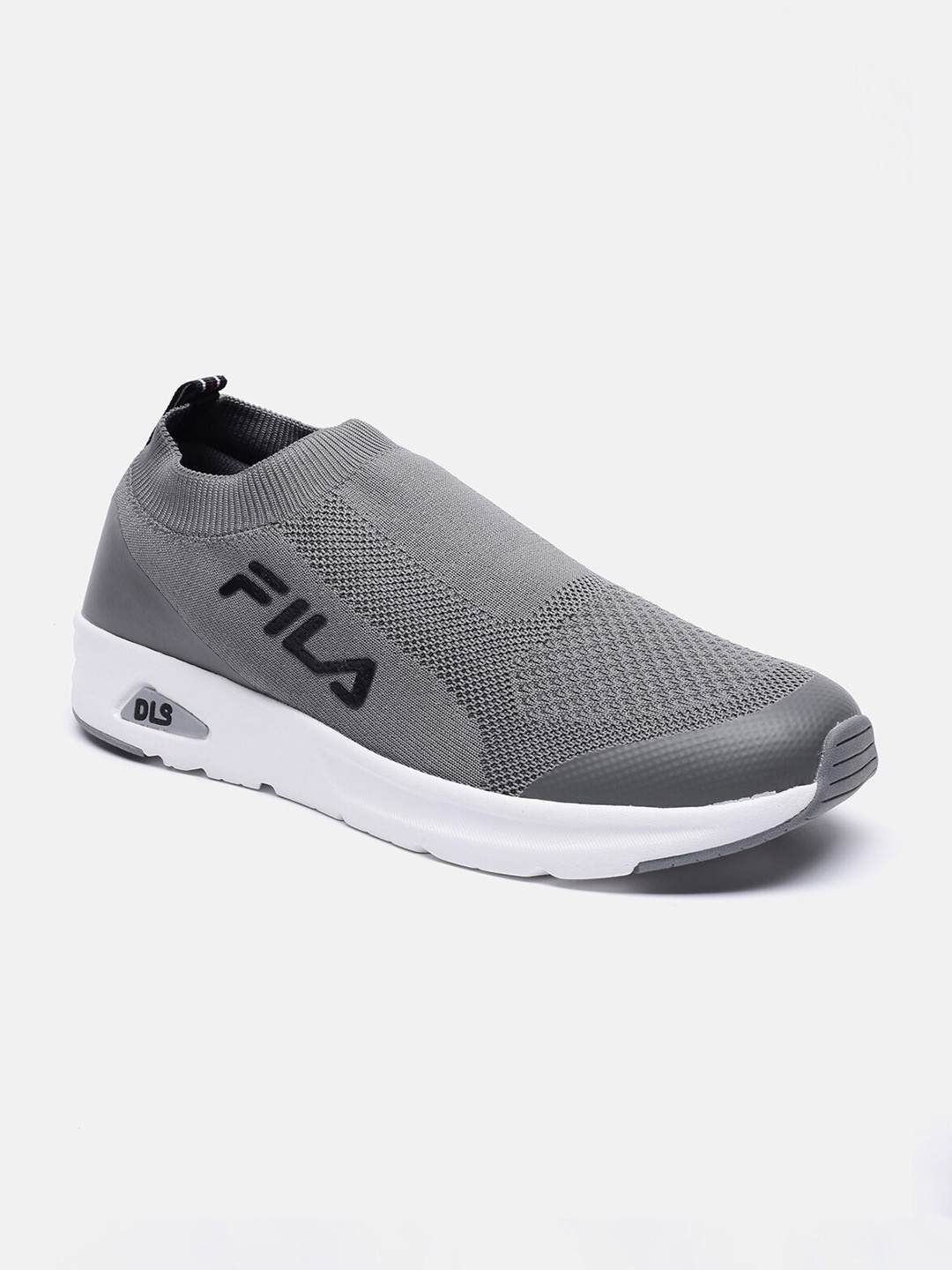 

FILA Men Grey & Black Running Shoes