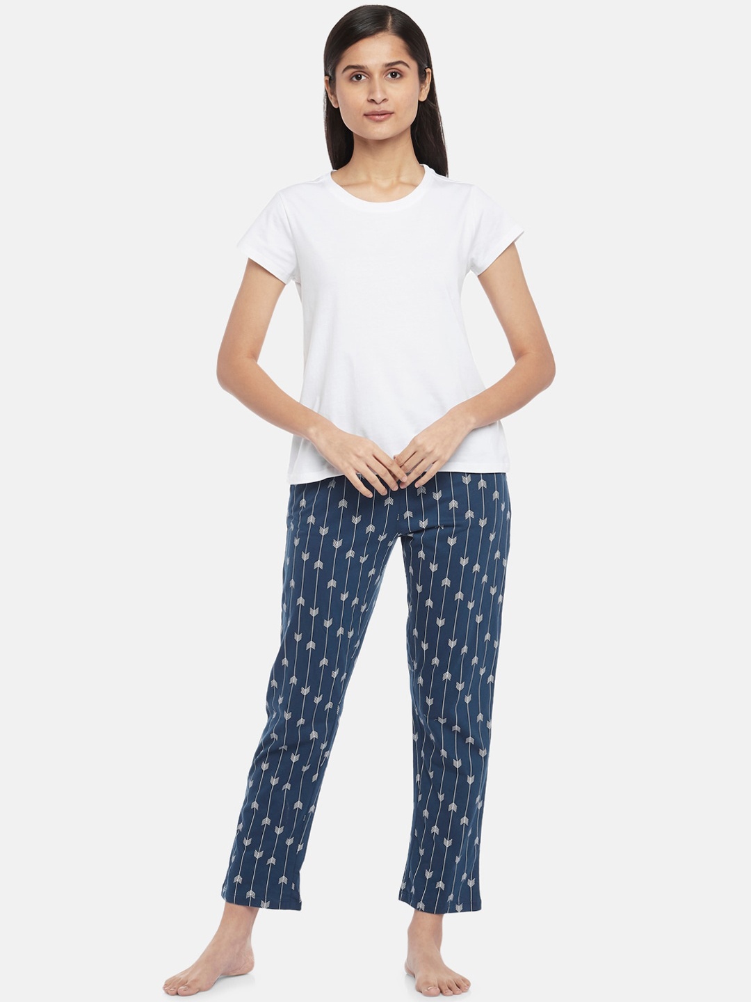 

Dreamz by Pantaloons Women Navy Blue & White Printed Night suit