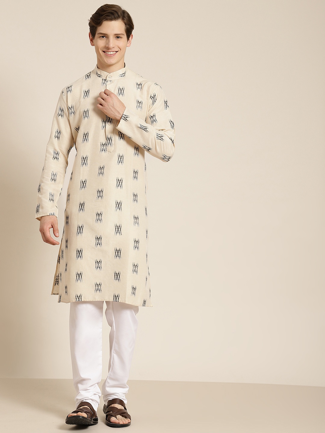 

SOJANYA Men Beige Pure Cotton Self Design Kurta with Churidar