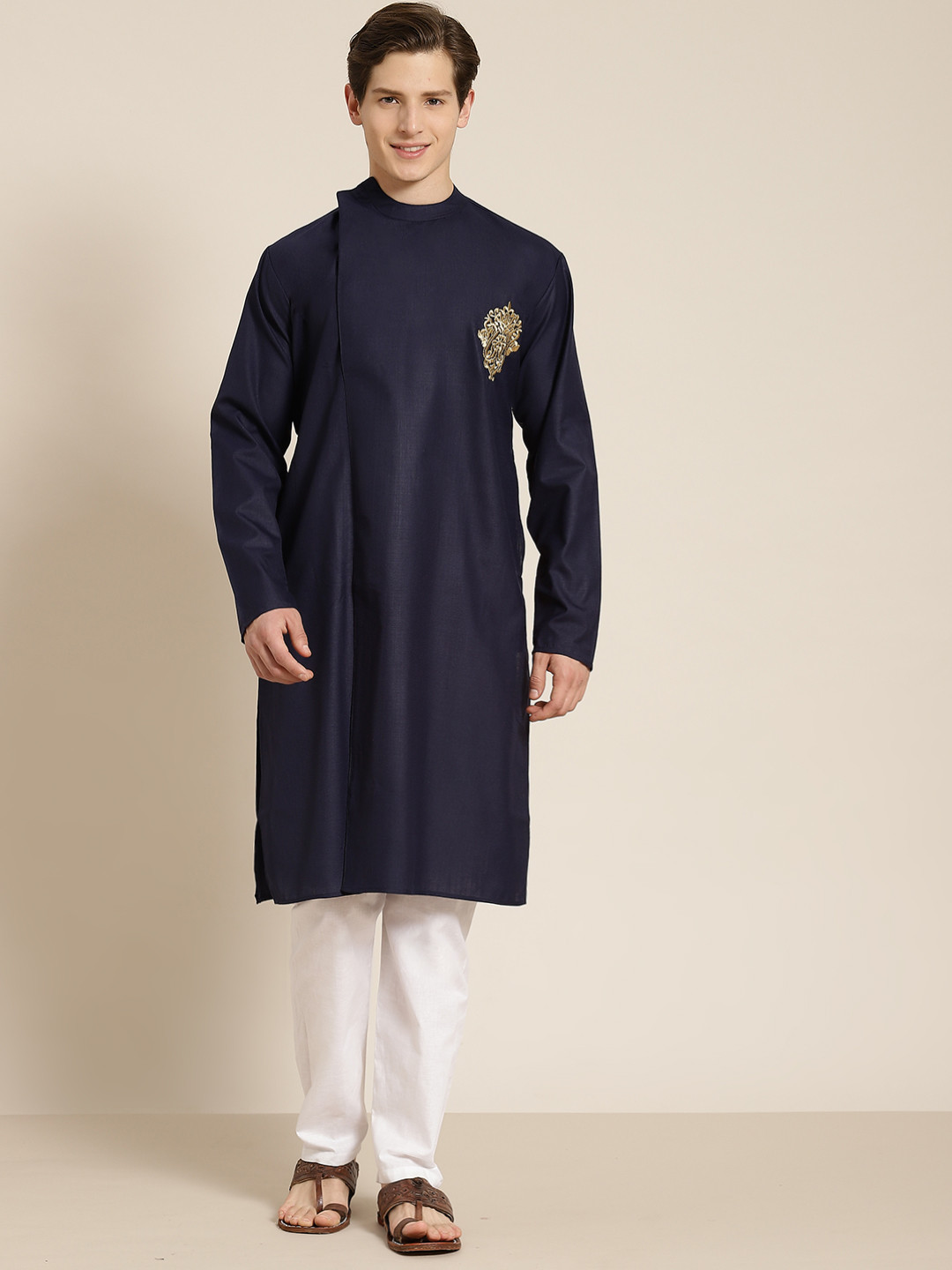 

SOJANYA Men Navy Blue & Golden Pure Cotton Thread Work Kurta