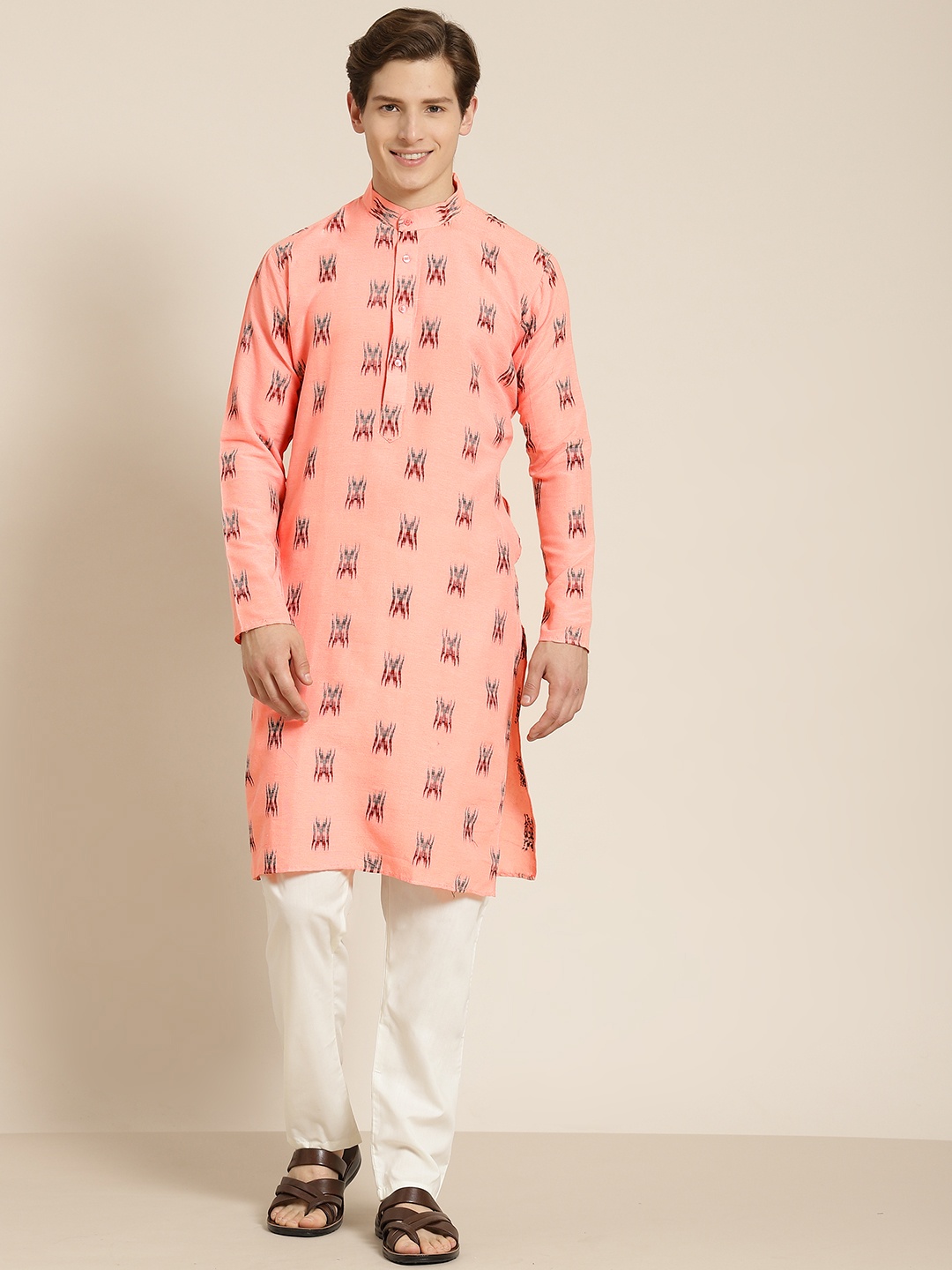 

SOJANYA Men Peach-Coloured & Black Pure Cotton Self Design Kurta