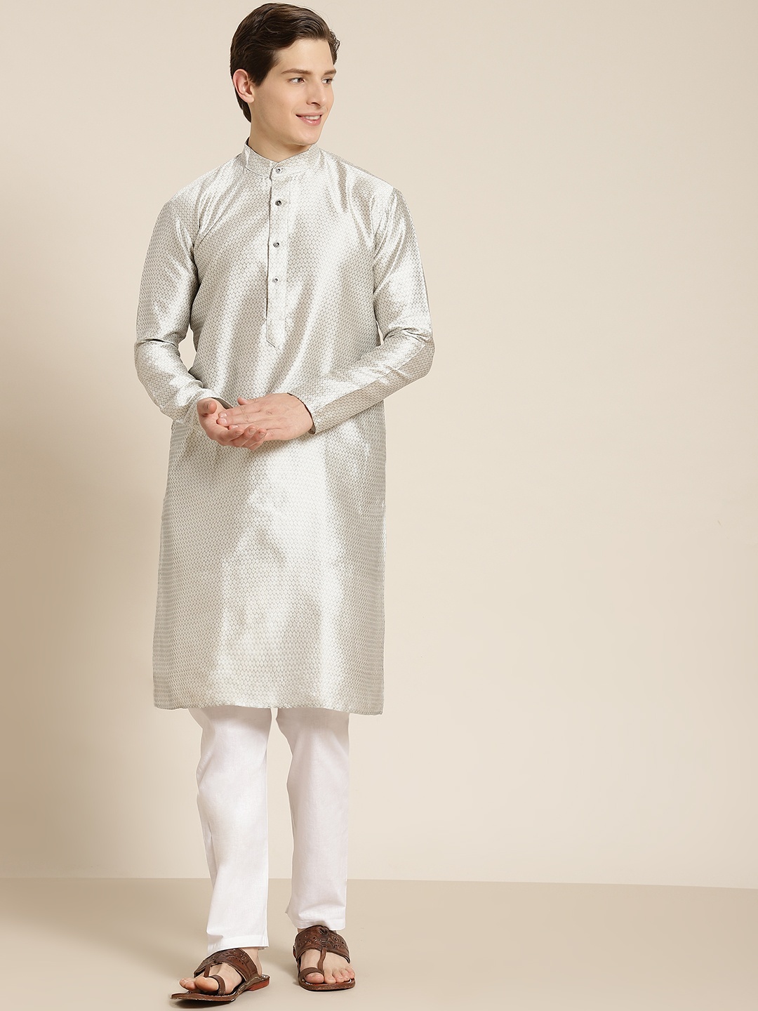 

SOJANYA Men Grey Self Design Kurta